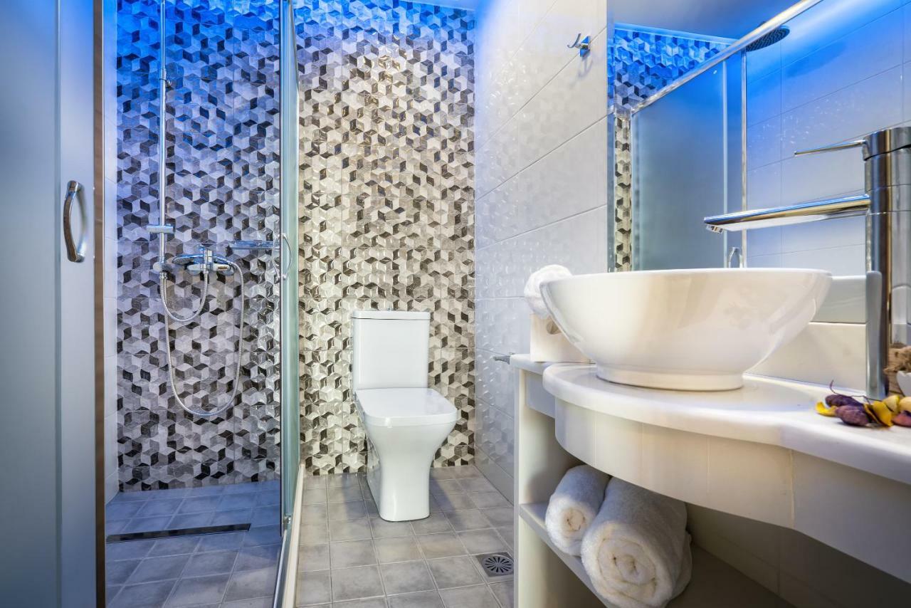 Savvas Luxury Suites Laganas Exterior photo